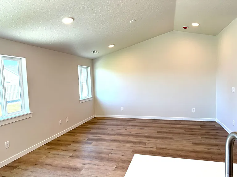 11121 Bluefield Dr — Photo 9