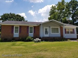 402 N Moon Cir, Dunn, NC 28334