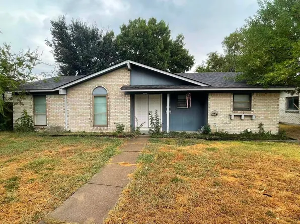 1426 Shorecrest Dr, Garland, TX 75040