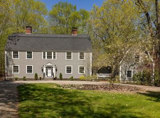 1 Bradley Ln, North Hampton, NH 03862