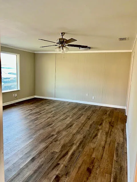 3 bed, 1.5 bath, 1431 sqft, $1,450 — Photo 4