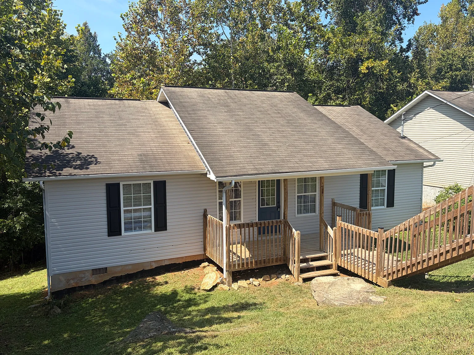 3 bed, 1334 sqft, $1,795 — Photo 2