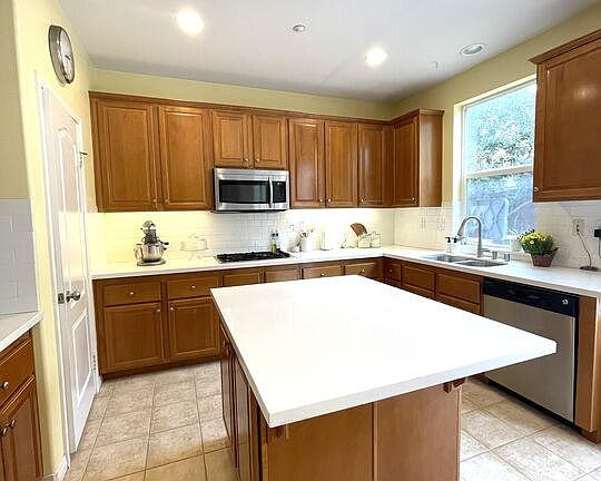 2nd image of 10416 Plumeria Ln