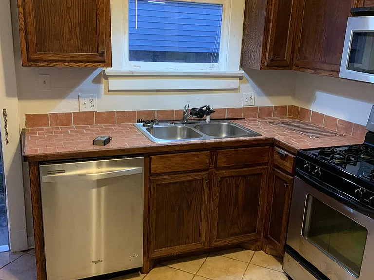 5963 Colbert St — Photo 14