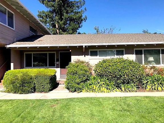 2nd image of 980 Alice Ln #2