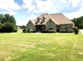405 N Hill Dr, Carriere, MS 39426