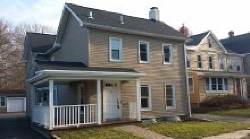 1st image of 9 Kirkwood Pl