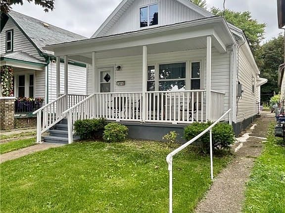 2nd image of 107 Lakeview Ave