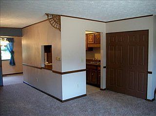 4th image of 2022 El Camino Dr