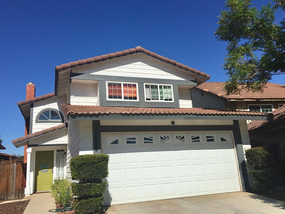 1st image of 11924 Briar Knoll Pl