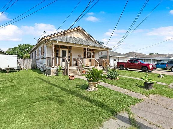 3rd image of 452-454 Westwood Dr