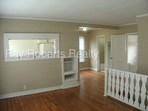 2nd image of 103 Bay Shore Ave #B