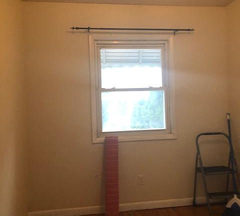 5th image of 109 N Fulton Ave #1