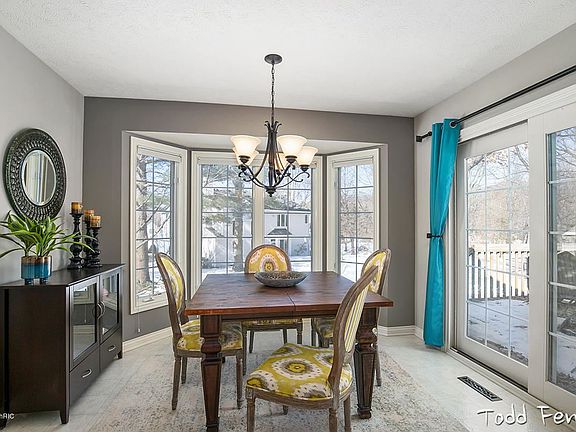 3rd image of 5027 Golfton Ct SW