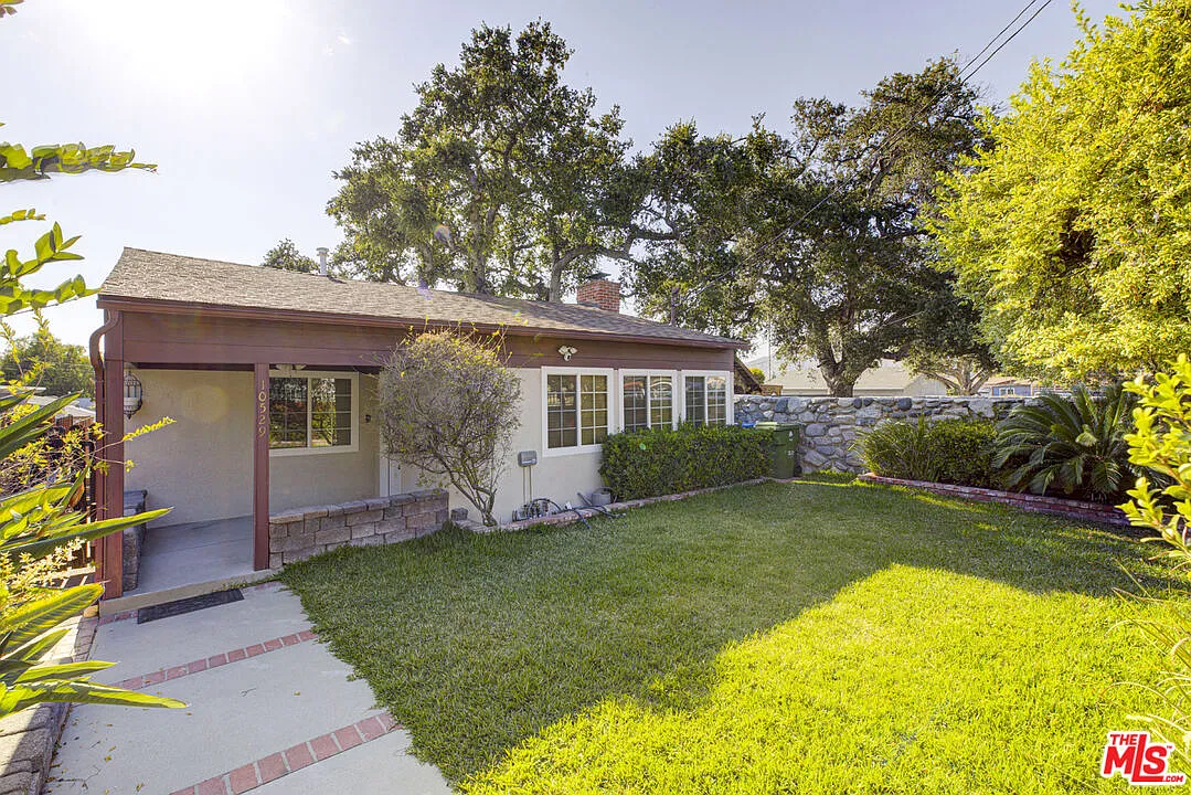 3 bed, 2.0 bath, 1495 sqft, $4,300 — Photo 1