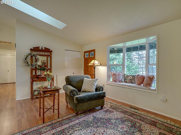5th image of 21938 S Larkspur Ave
