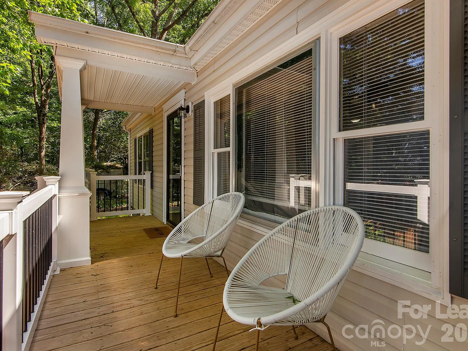 2 bed, 1.0 bath, $2,200 — Photo 4
