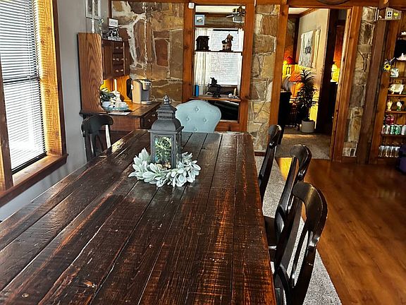 5th image of 32 Rock House Rd