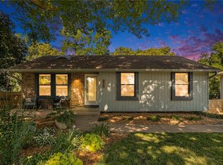 212 Richfield Ct, Liberty, MO 64068