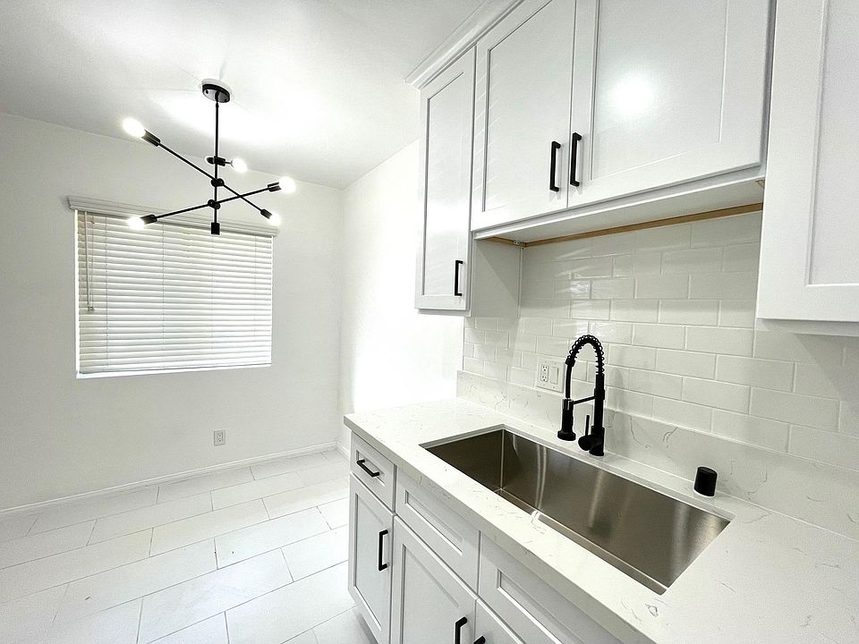 1st image of 2476 Purdue Ave #8