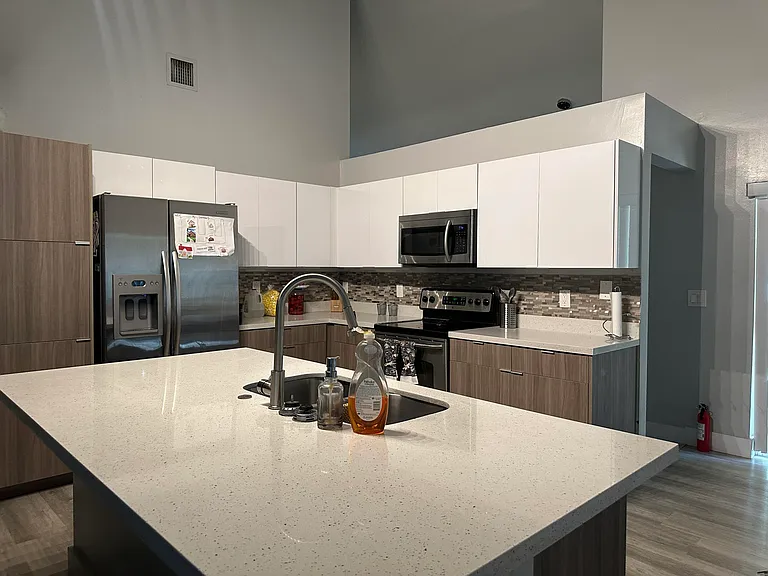 9201 SW 20th St #9201 — Photo 6