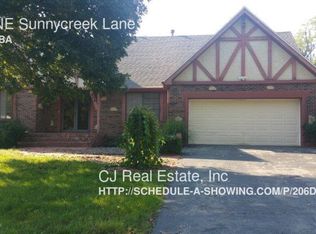 604 NE Sunny Creek Ln, Blue Springs, MO 64014