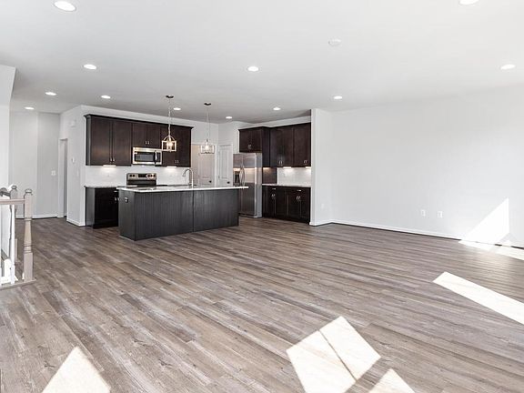 3rd image of 6504 Wild Orchid Ct