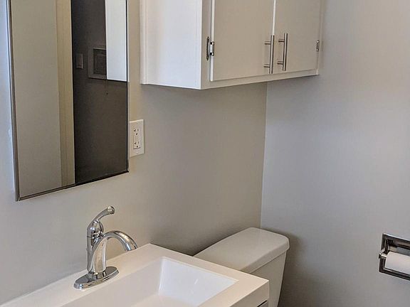 5th image of 1626 Armacost Ave #4