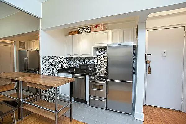 Sold by Barkoff Residential  | media 20