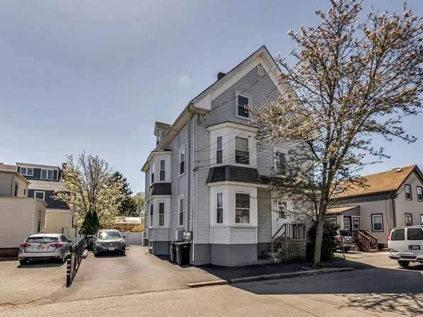 6 Pearl St, Salem, MA 01970