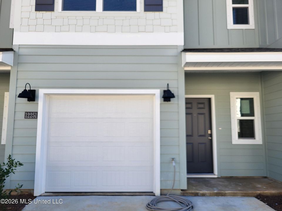 1st image of 12251 Frazier Ln