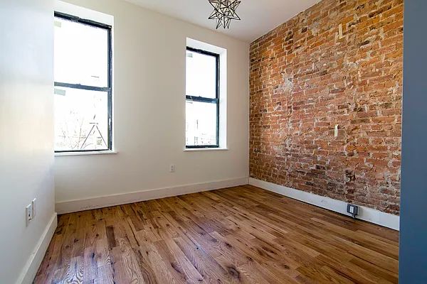 Rented by Nooklyn NYC LLC | media 63