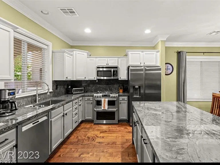 7086 Positano Hill Ave — Photo 5
