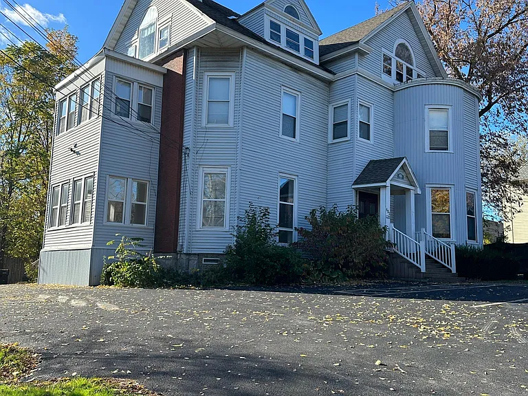 403 Oak St #3 — Photo 46