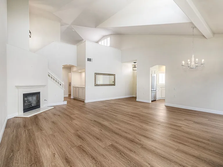 2338 Cartegena Way — Photo 5