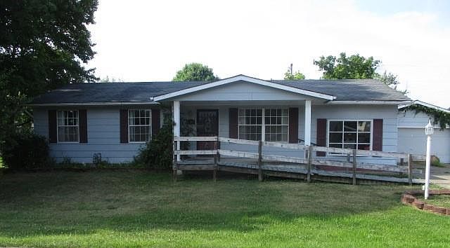 1st image of 1103 Iroquois Ave