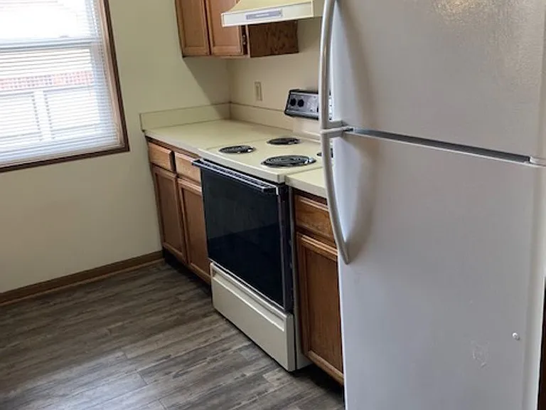 College Place Apartments — Photo 17