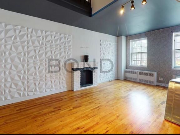 2nd image of 402 E 83rd St #D5