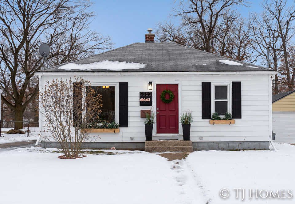 1st image of 3305 Hillcroft Ave SW