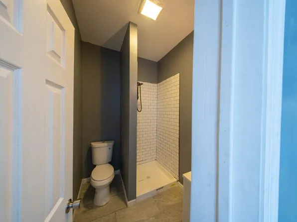 17 Bayside Place image 11 of 13