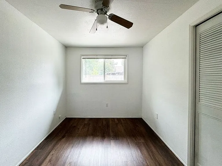 2083 Amirante St — Photo 26