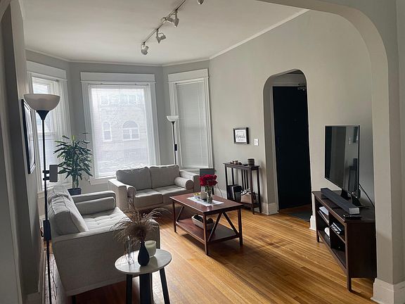 3rd image of 2608 W Potomac Ave #1