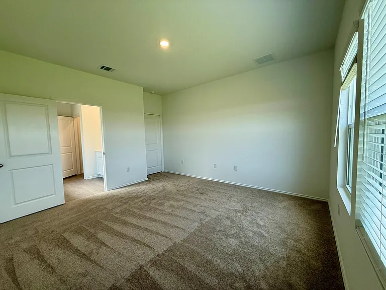 306 Camargue Dr — Photo 19
