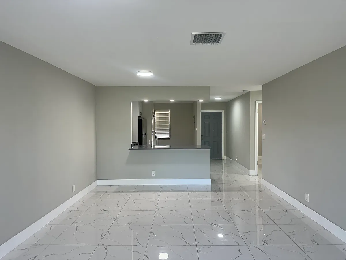 Building Photo - 4881 Arjaro Dr #4881
