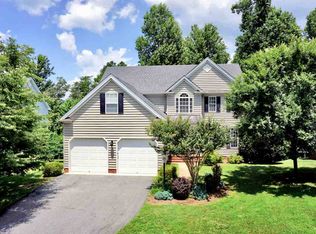 1430 Cedarwood Ct, Charlottesville, VA 22903