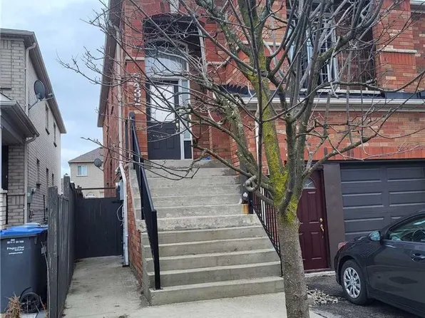 7432 Magistrate Ter, Mississauga, ON L5W 1L2