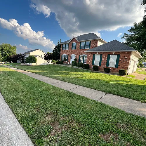 1862 Summitview Dr Photo 1