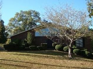 1019 Lorilea Dr E, Northport, AL 35473