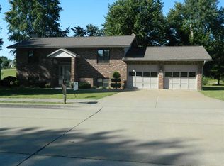 1005 Ridge Dr, Perryville, MO 63775