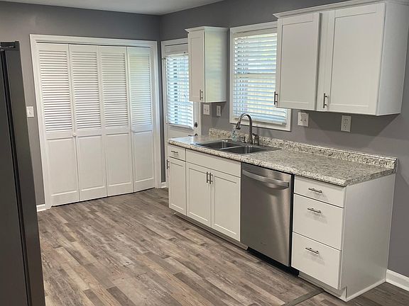 4th image of 741-743 N 32nd St #2